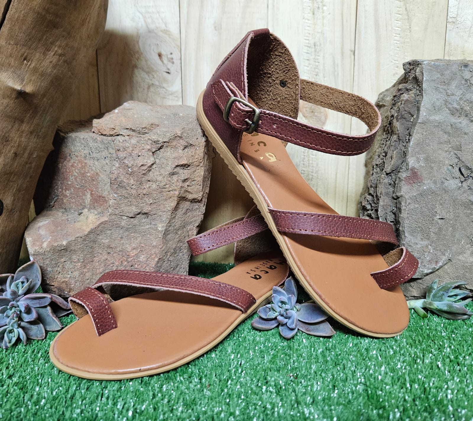 Maca strap brown
